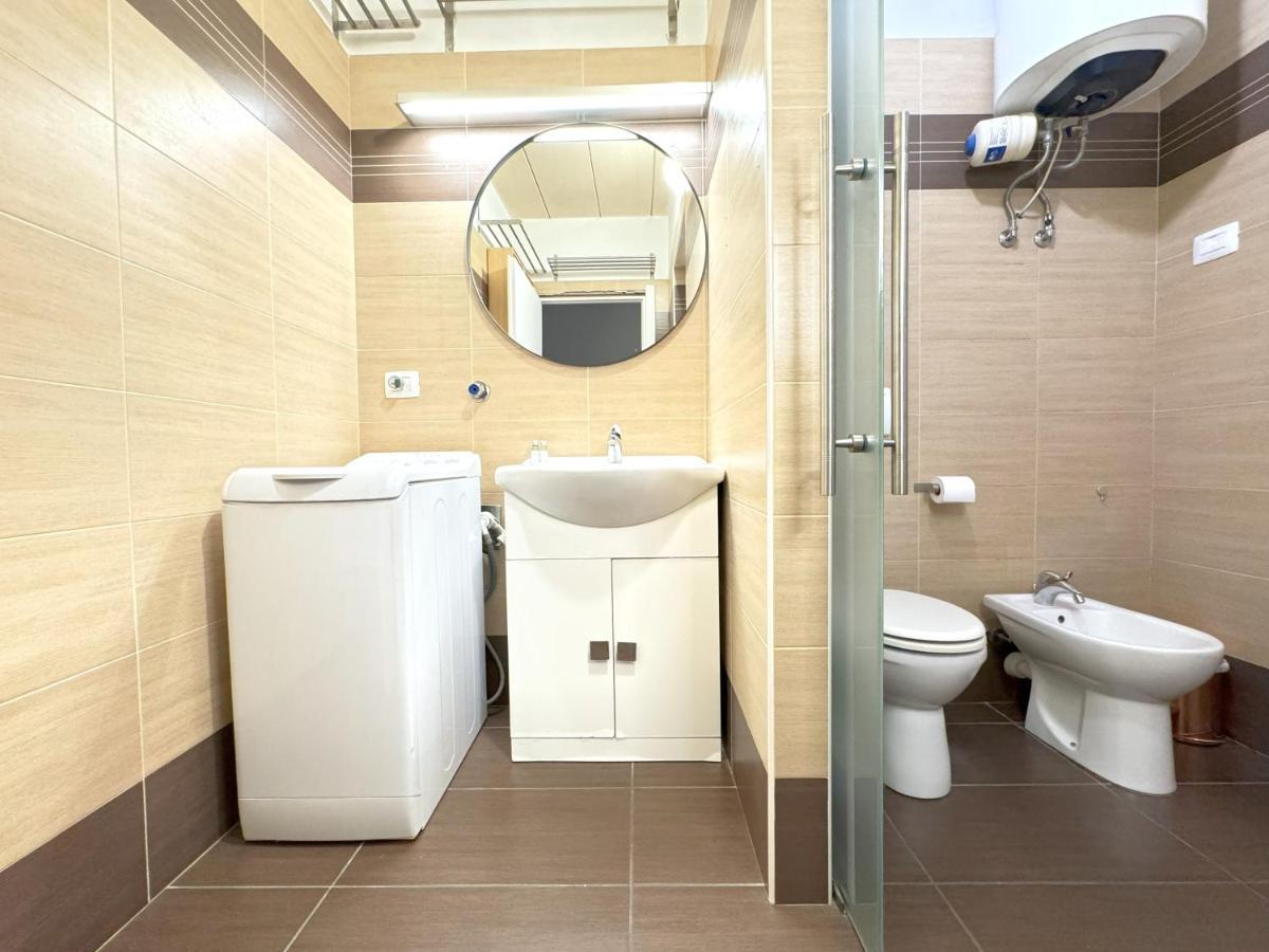 Dora Park-Porta Susa Private Parking&Netflix Apartment Turin Luaran gambar